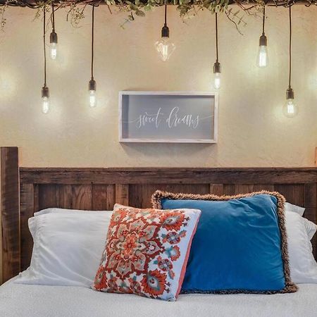 The Rustic Suite - Main Street Lodge In 柏林 外观 照片