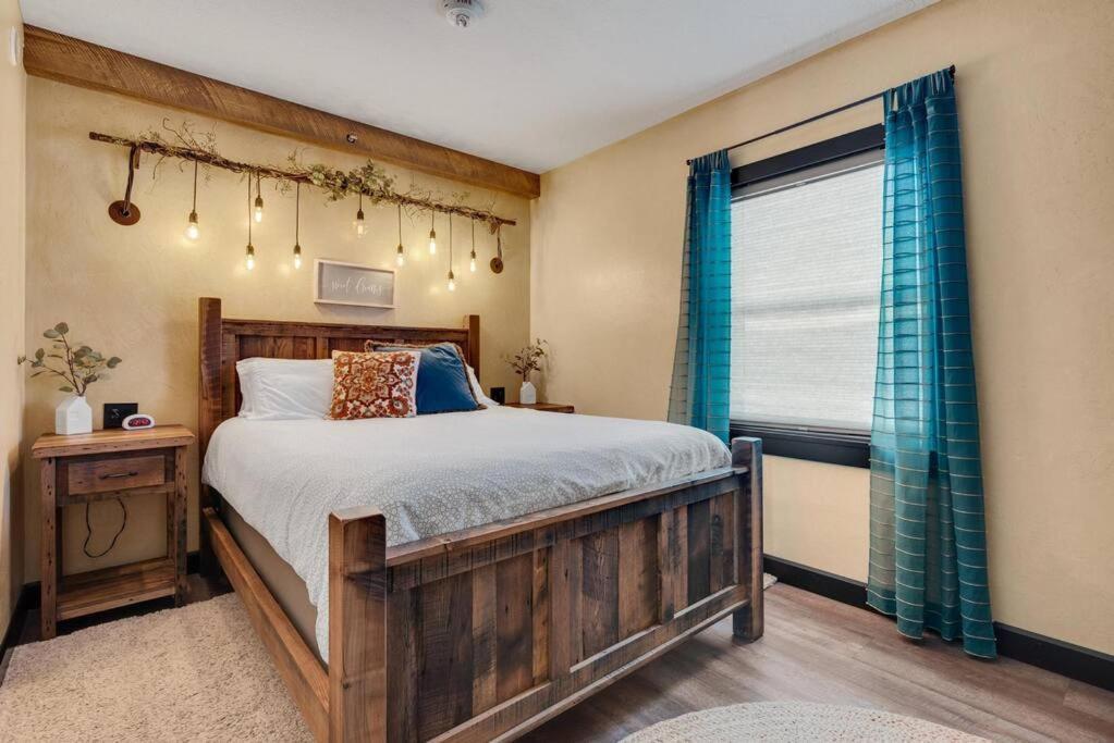 The Rustic Suite - Main Street Lodge In 柏林 外观 照片