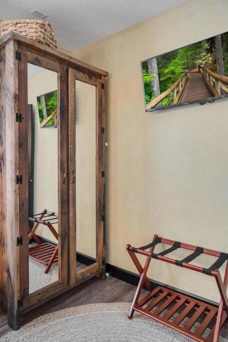 The Rustic Suite - Main Street Lodge In 柏林 外观 照片