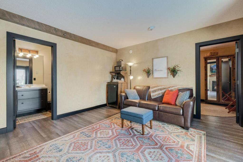 The Rustic Suite - Main Street Lodge In 柏林 外观 照片